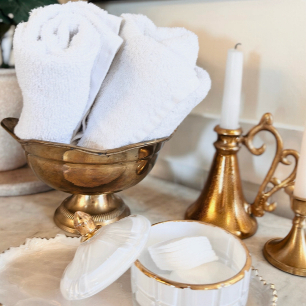 The Luxe at Claudia Rae Skin Parlor in Olney, IL