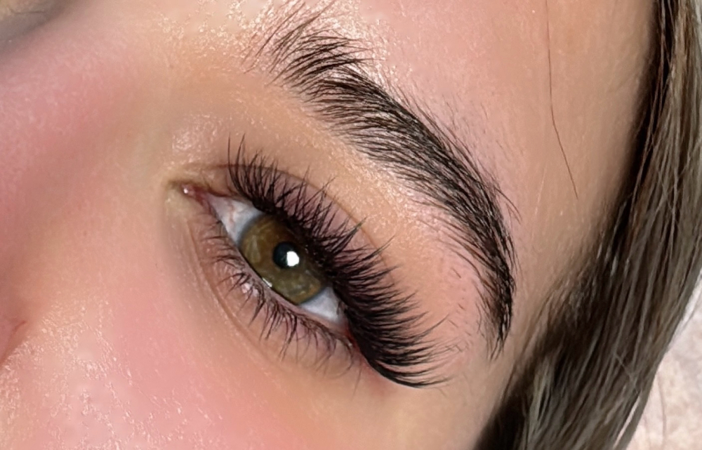 Lashes Cluster