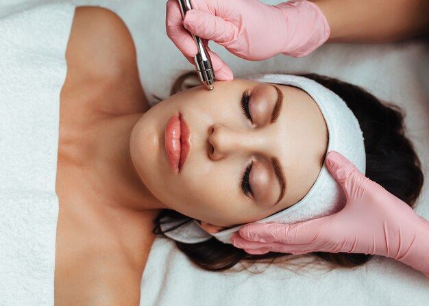 Hydro Dermabrasion at Destiny’s Beauty Lounge in Long Beach, CA