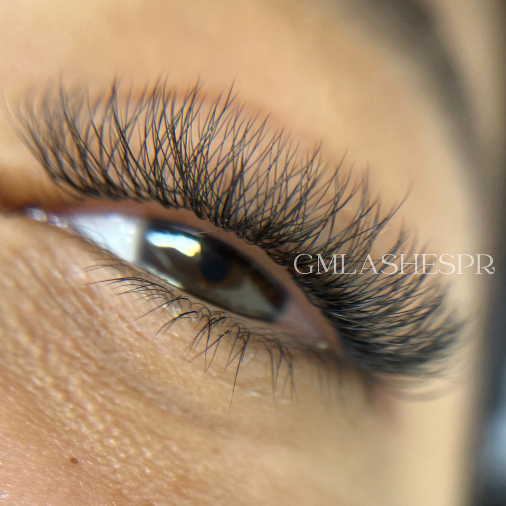 FULL SET CLASSIC / YY at GMLASHESPR in Caguas, PR