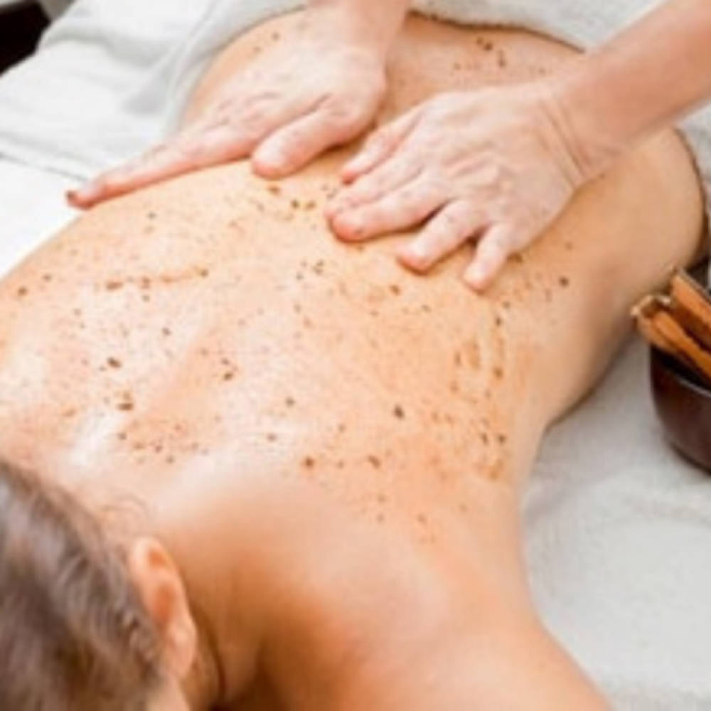 Back Facial at Nini Werking in Tampa, FL