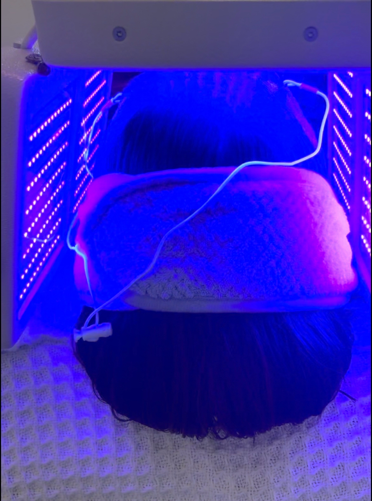 Acne Facial Blue And Redlight