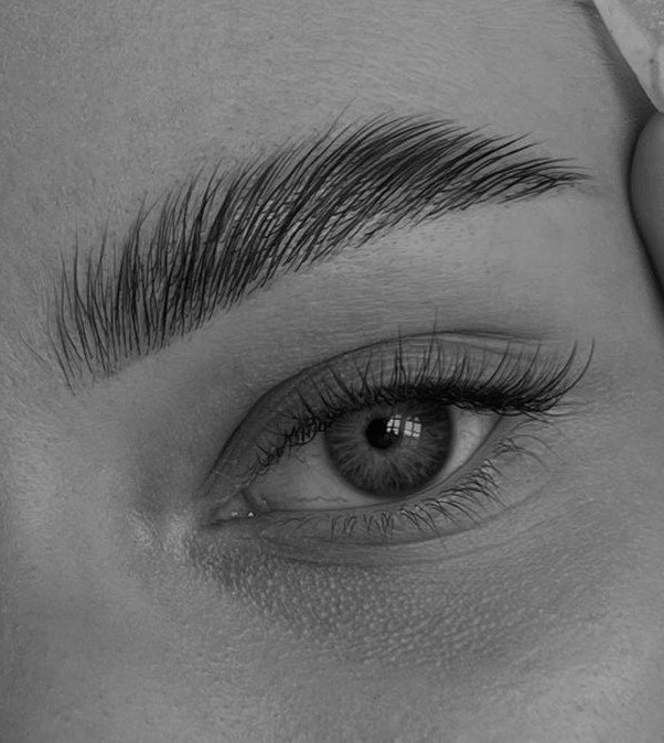Brow Lamination & Tint