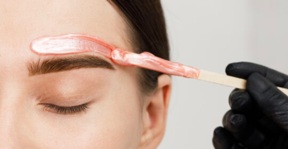 Brow Wax & Shaping