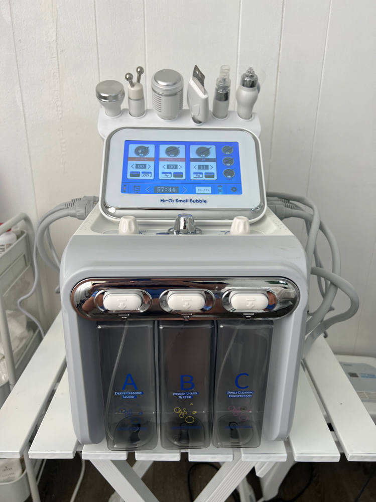 Hydrafacial