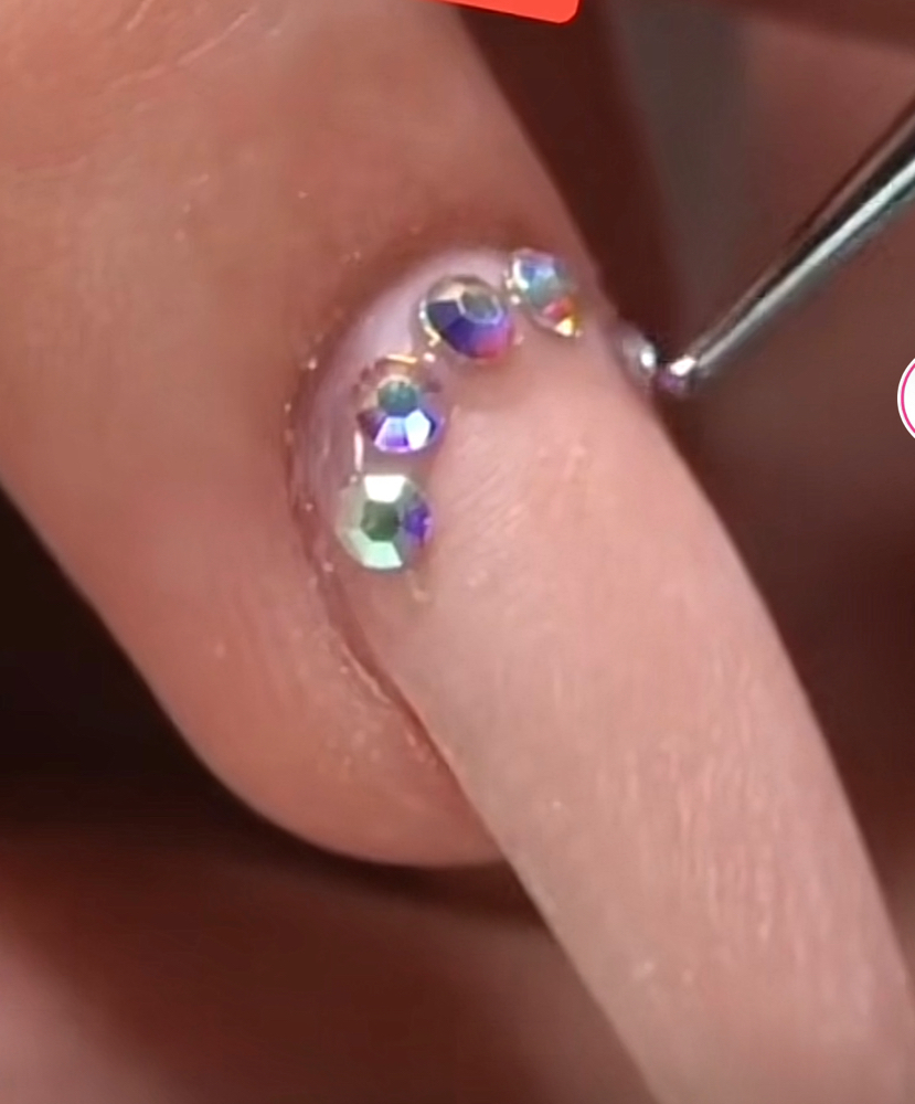 Rhinestones - Per Nail