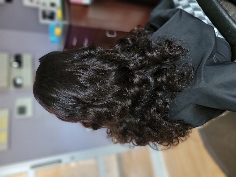 Luxury Shampoo And Blowdry