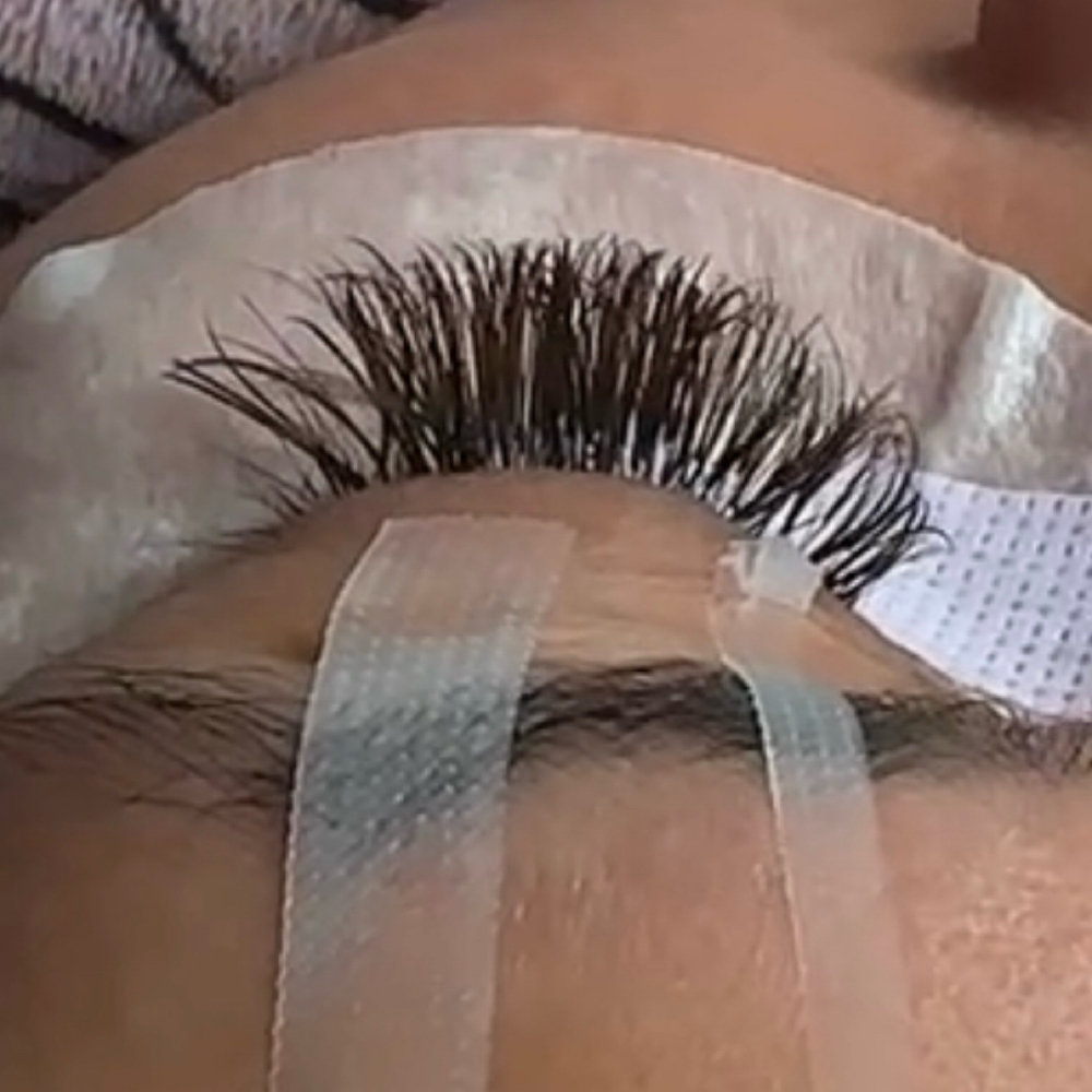 Mini Fill at TLG LASH & BROW STUDIO in Nashville, TN