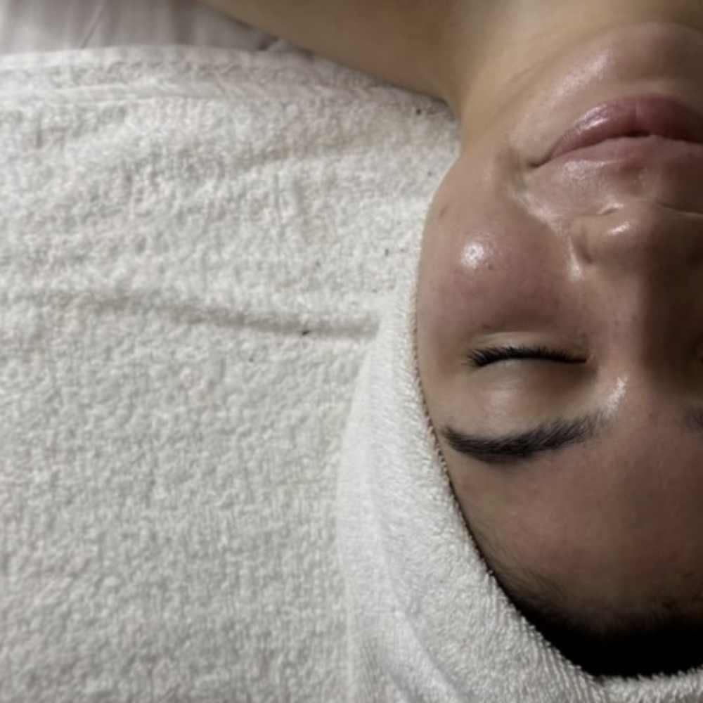 "OH MY GLOW" Facial at PLA BEAUTY STUDIO in Lakeland, FL