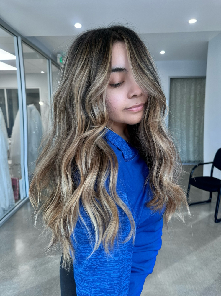 DIMESIONAL BLONDE