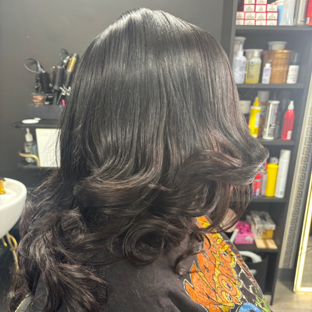 Quickweave at Crownz Heavenly Palace in Maryland, MD