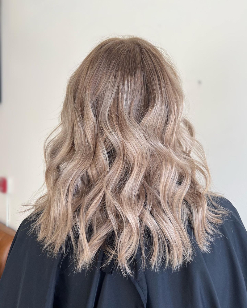 Womens Cut w/ Color Service