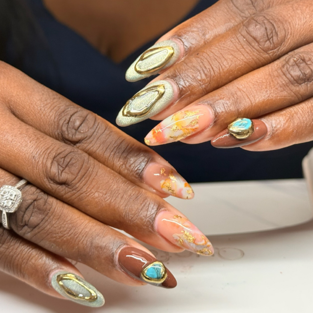The Signature Set at Glitterati Nails in District Heights, MD