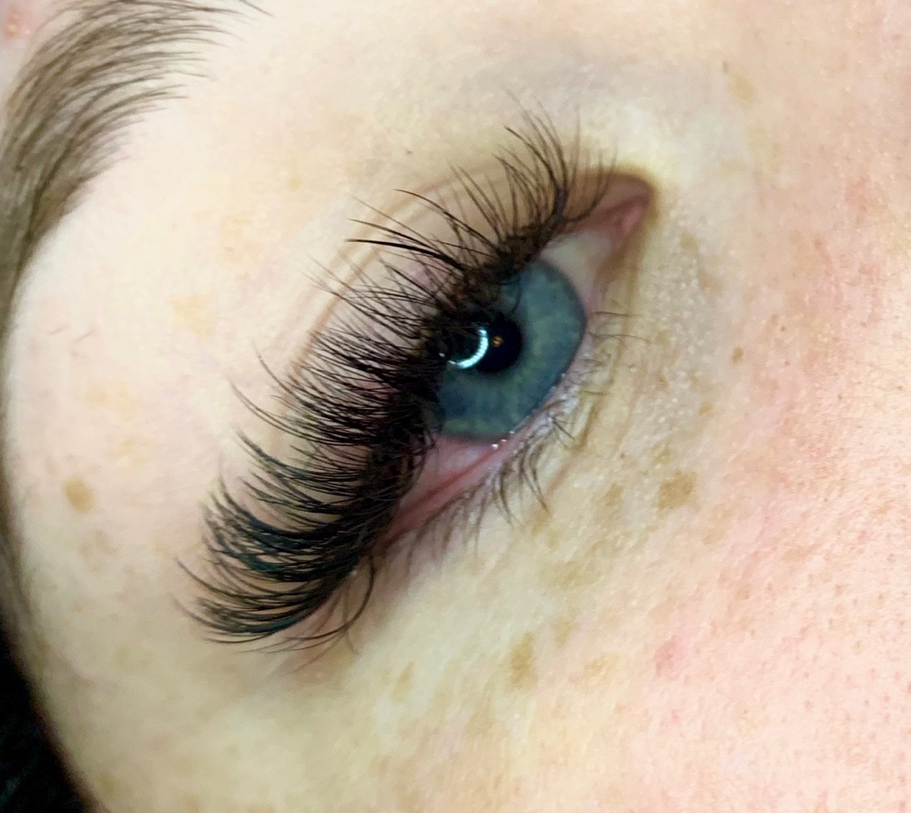 Lash Extensions- Volume