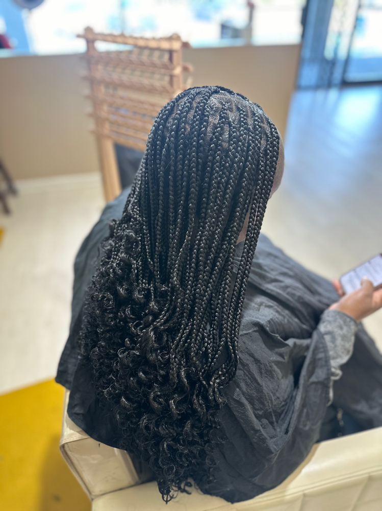 Medium Knotless