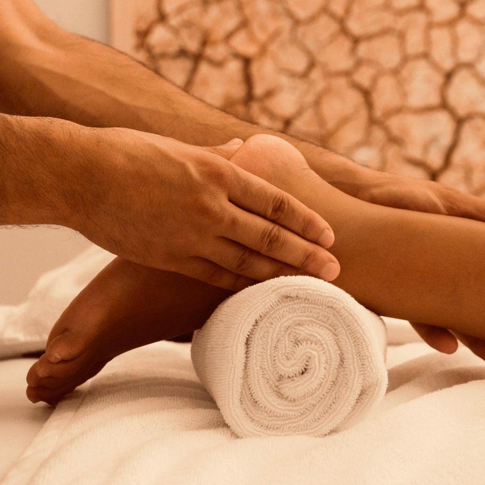 Hand Or Foot Treatment at Monarca massage in Aurora, IL