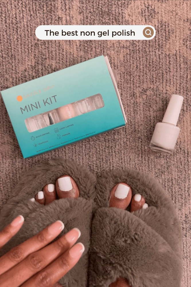 DAZZLE DRY Polish+ regular pedicure