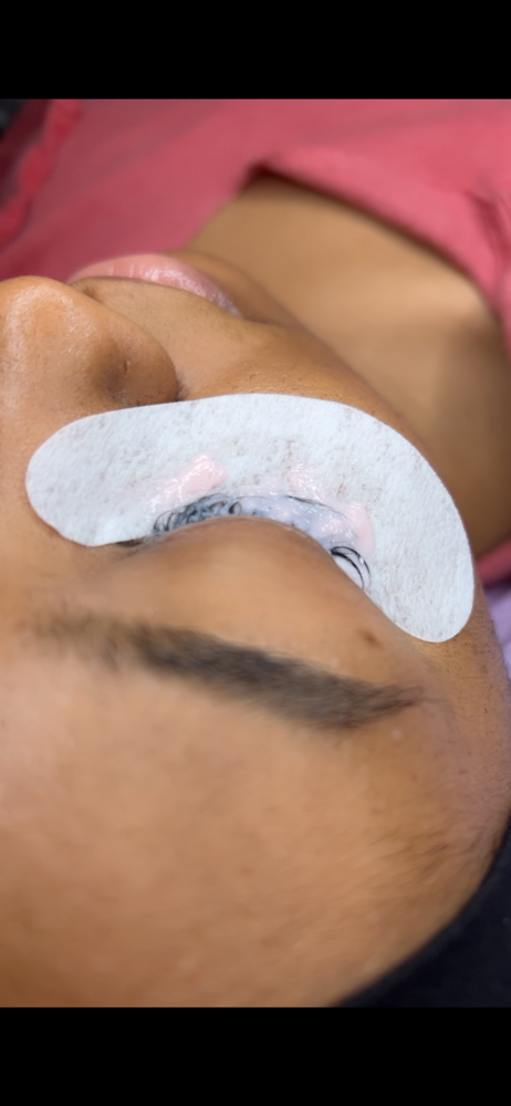 Lash Removal