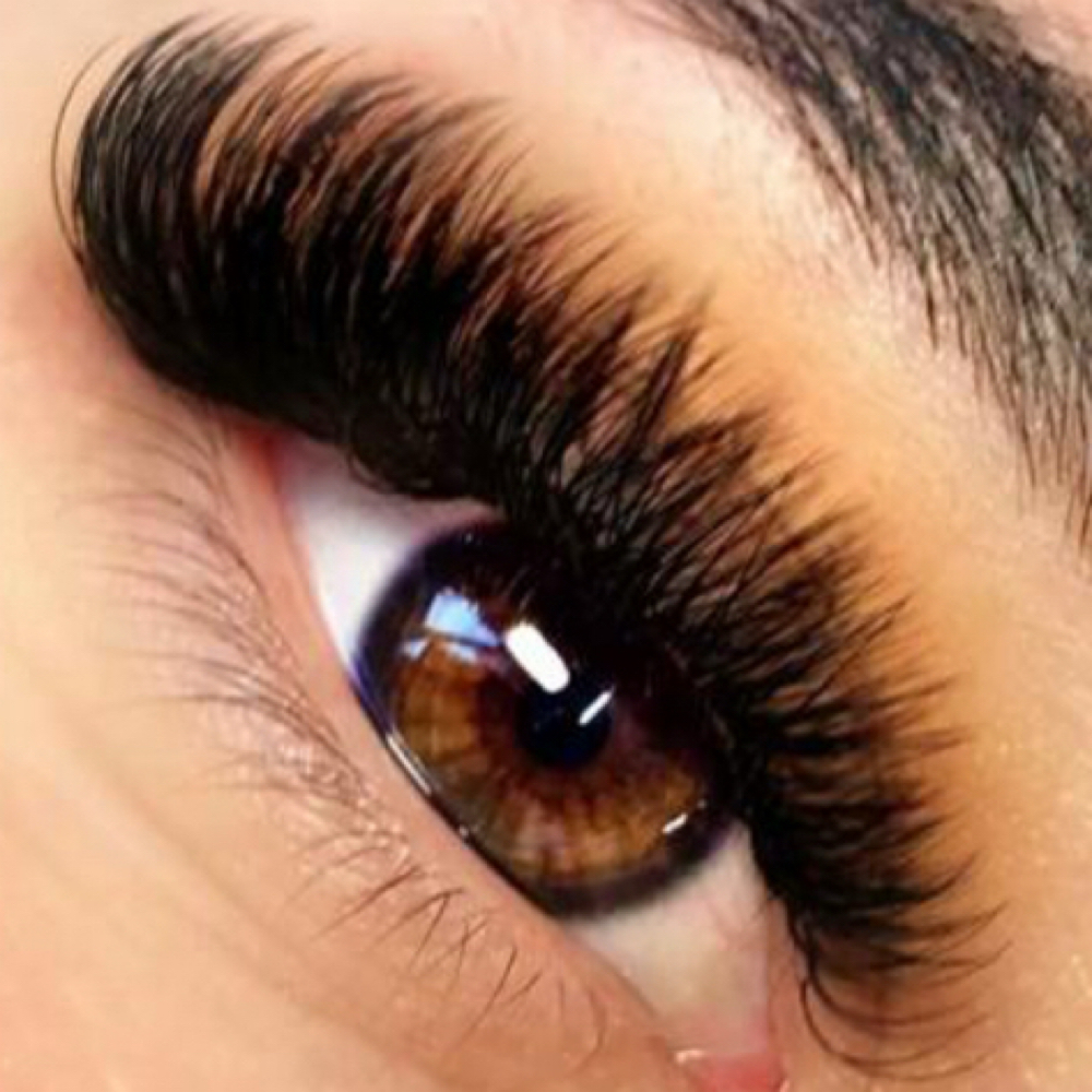 Cluster Lashes at Luxury Beauty Label in Fairburn, GA