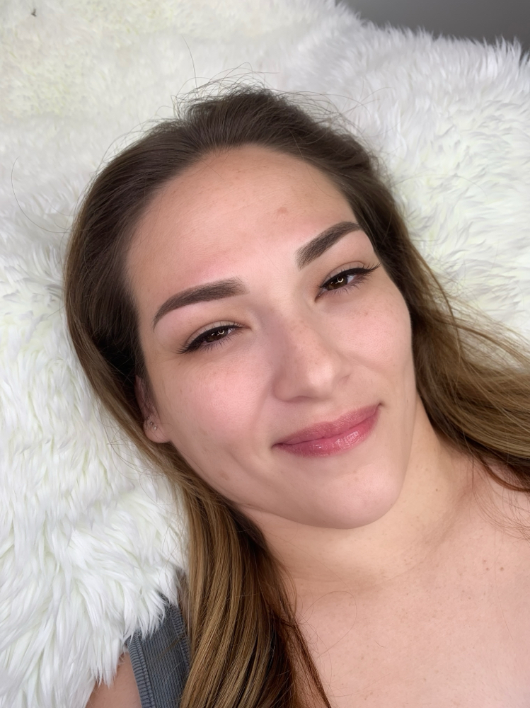 Eyebrows Touch-up (4-6 Weeks)