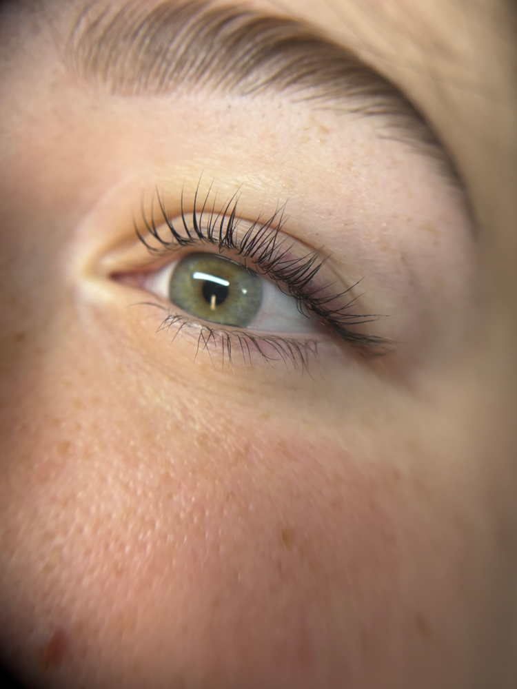 Lash Lift And Tint
