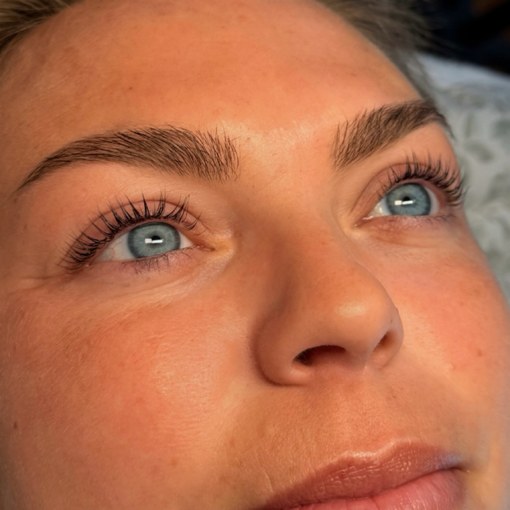 Lash Lift And Tint