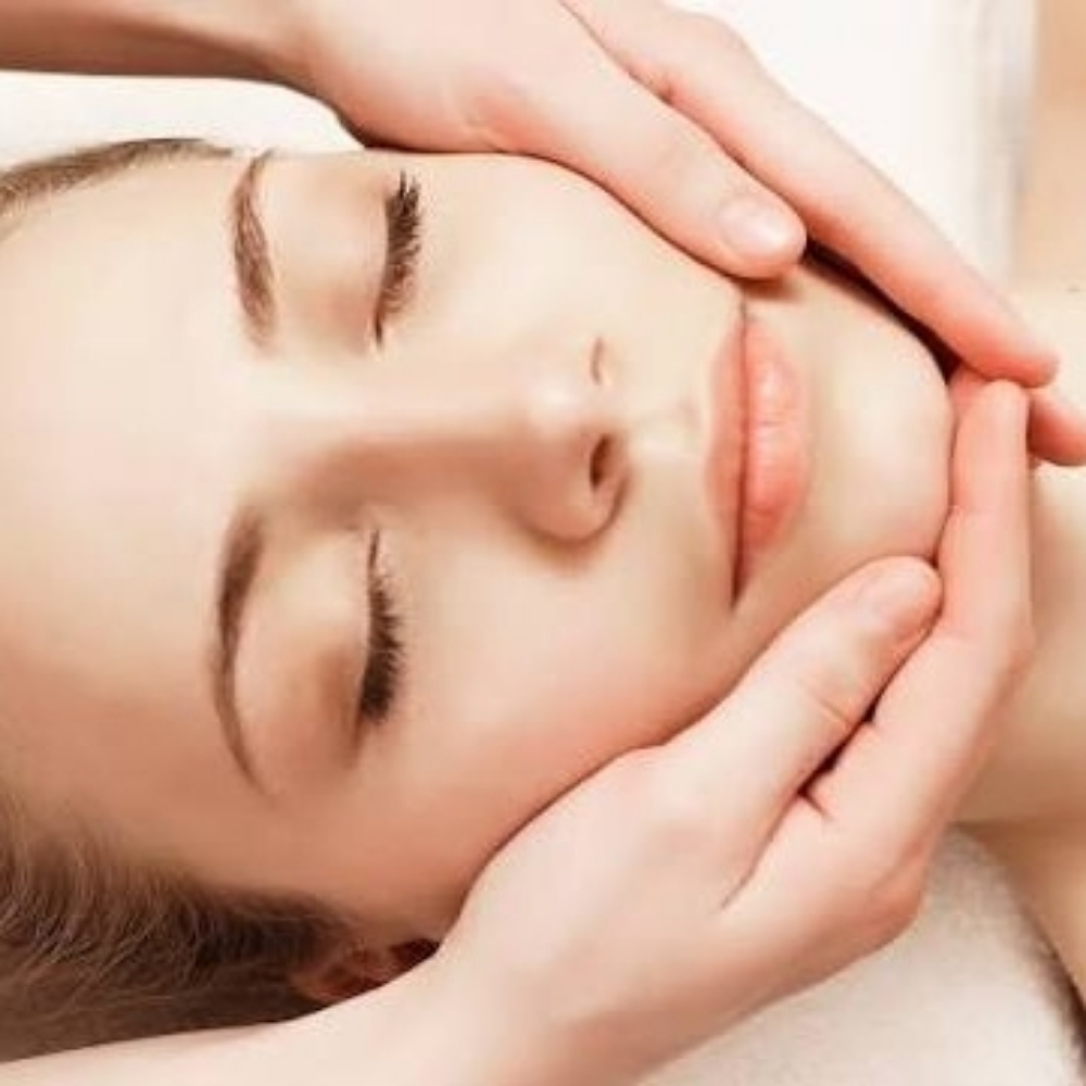 New Client Facial (60 min)