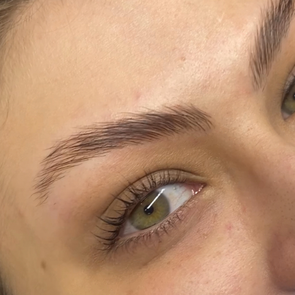 Brow Shaping at Natural Lash and Brow Studio in New York, NY