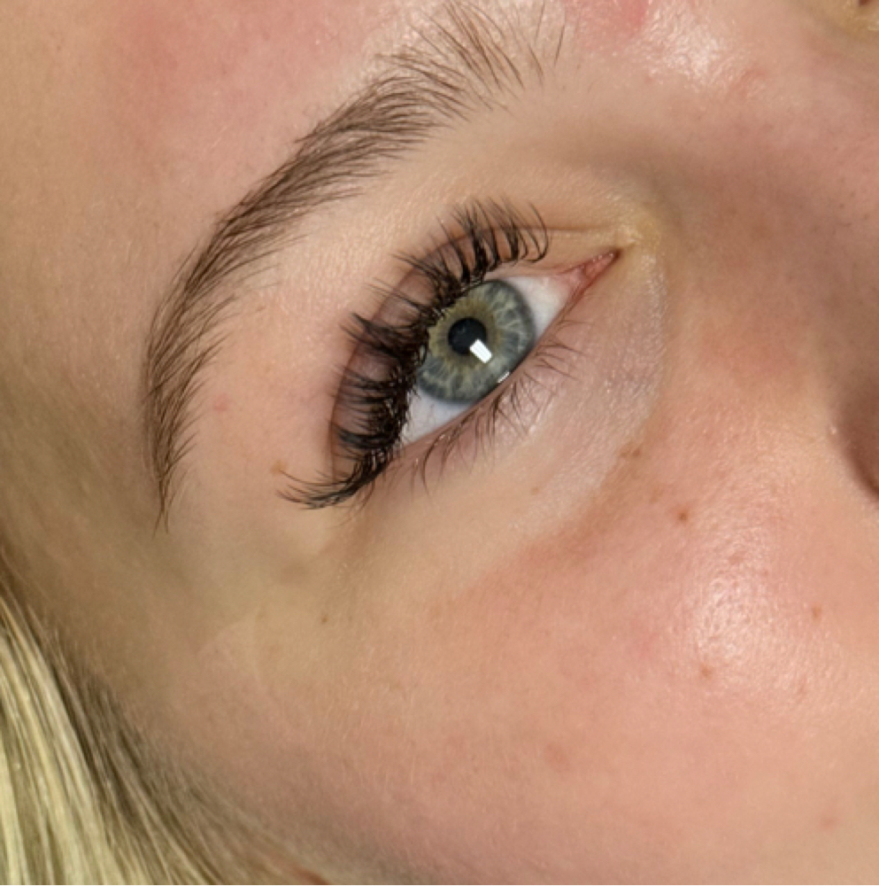 Hybrid Lashes at Skinnfluff in Oregon City, OR