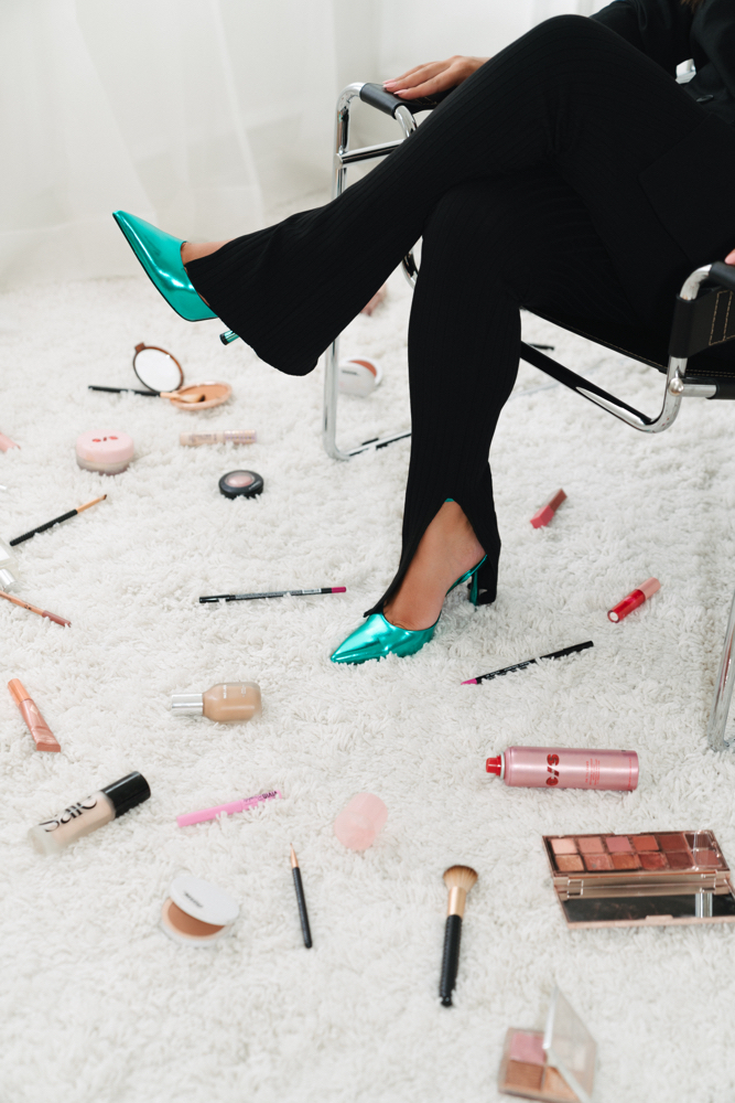 MAKEUP + TRAVEL