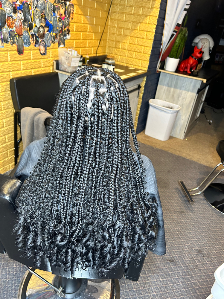 bohemian/ goddess knotless braids
