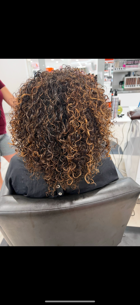 Curly Cut