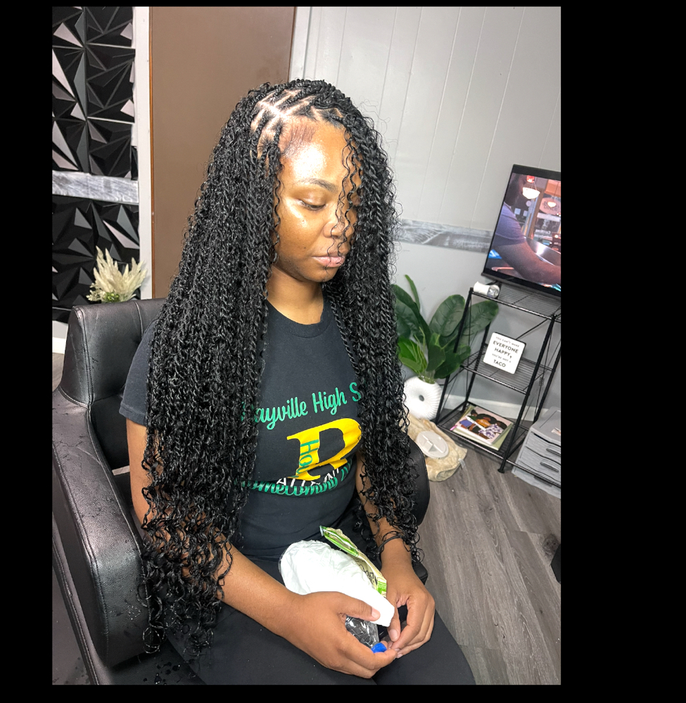 Island Twist at Jartu's Braids beauty bar 🇱🇷 in Monroe, LA