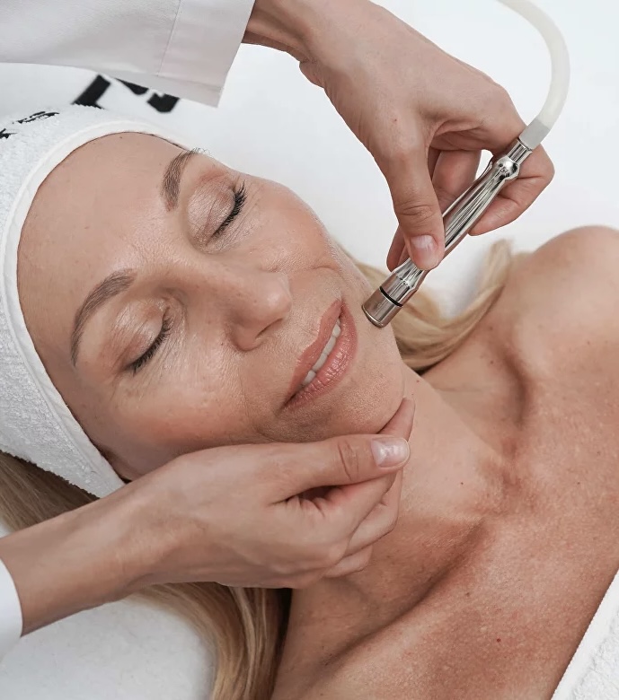 Diamond Microdermabrasion Facial