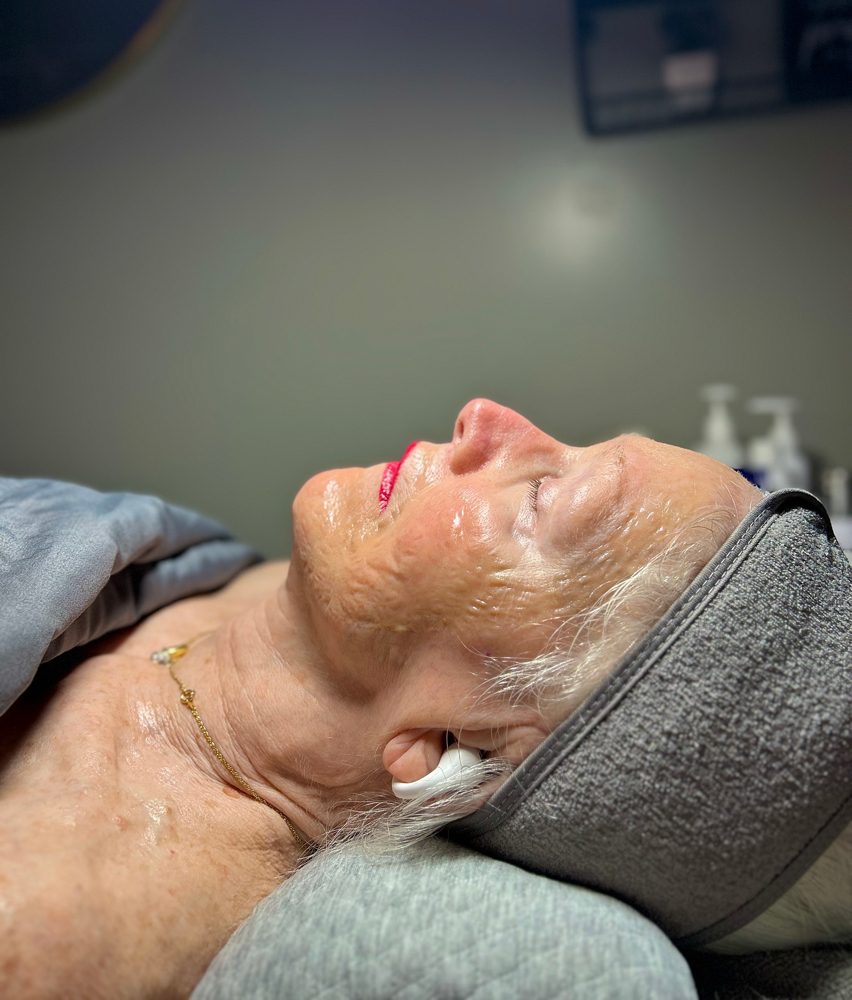 Luxe Lift Anti Aging Facial