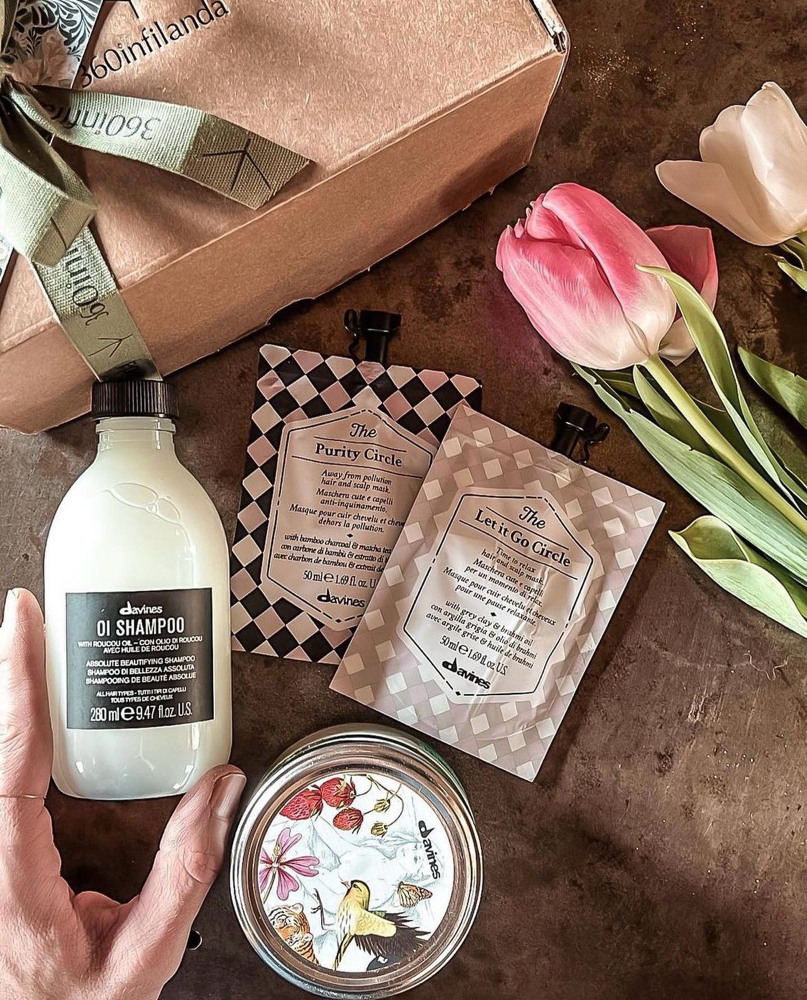 Shampoos & Styles
