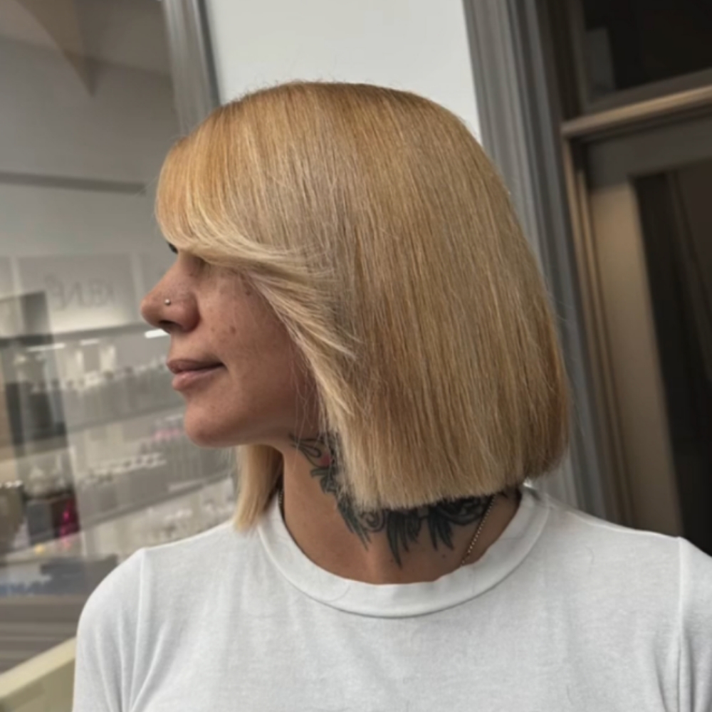 Women's Haircut at Salon Gloss at Salon Studios Woodstock in Woodstock, GA