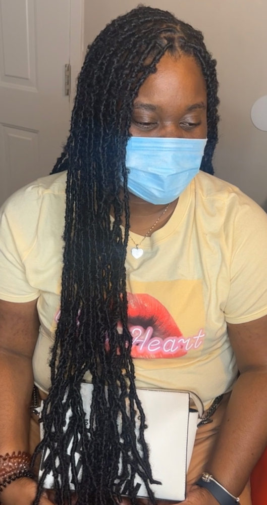 Distressed Soft Locs (24’)