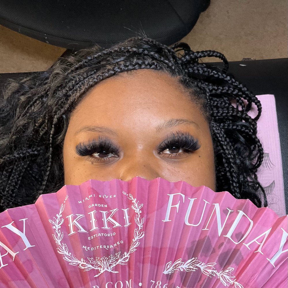 Cluster Lashes