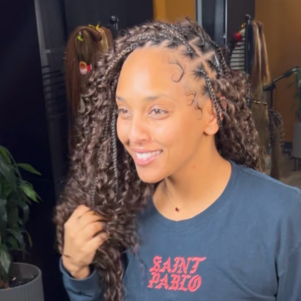 Boho Smedium Knotless at 3D BRAIDS in Arlington, TX