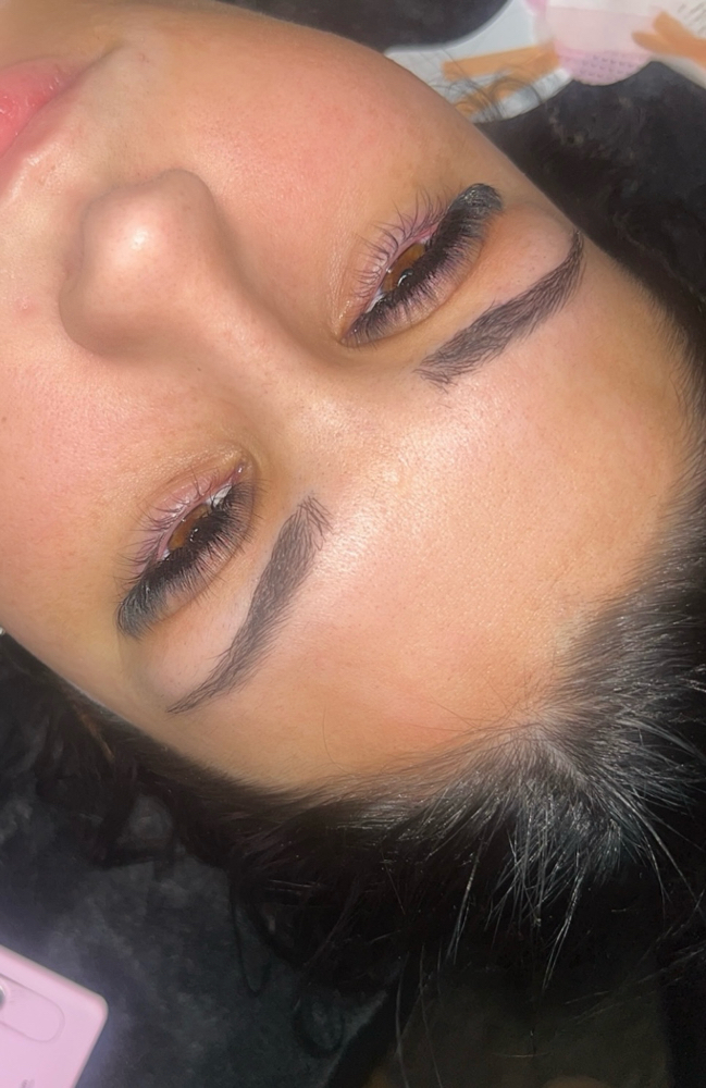 Volume Lash Extensions