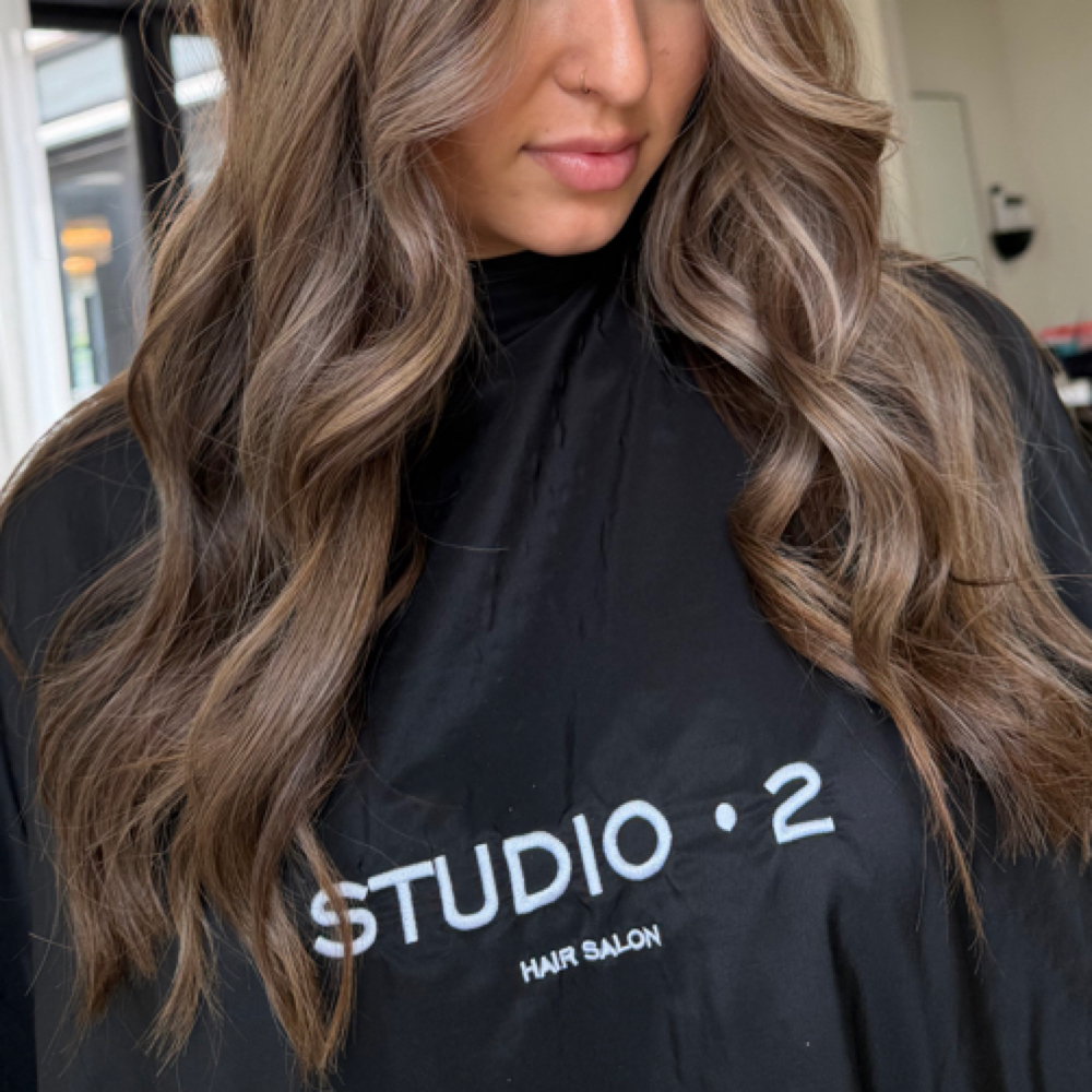 Extention Full Move-up at Amyxstylist in Dallas, TX