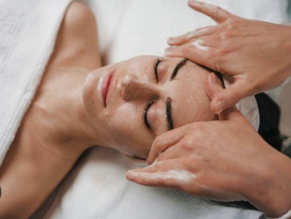 Hydrating Renewal Facial