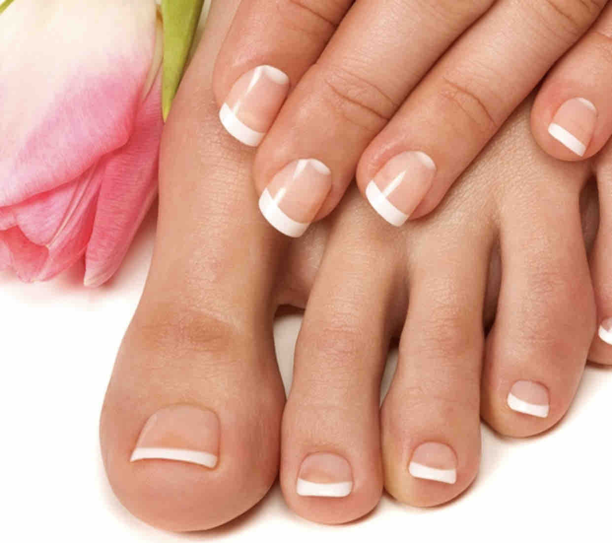 Mini Pedicure w / Gel French
