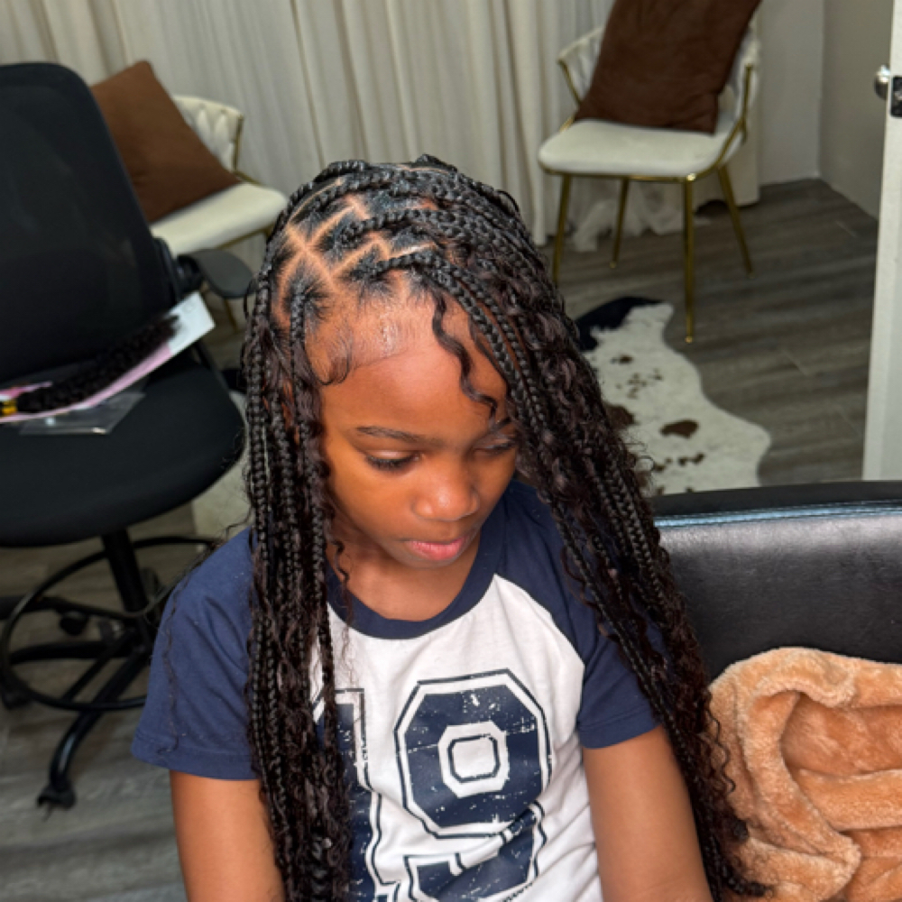 Kids Medium Knotless at Faith TheBraider in Milwaukee, WI