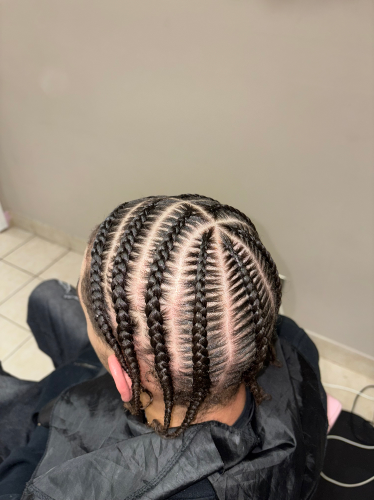 Stitch Braids 4-6 at Crowned Beauty Studios LLC in Detroit, MI
