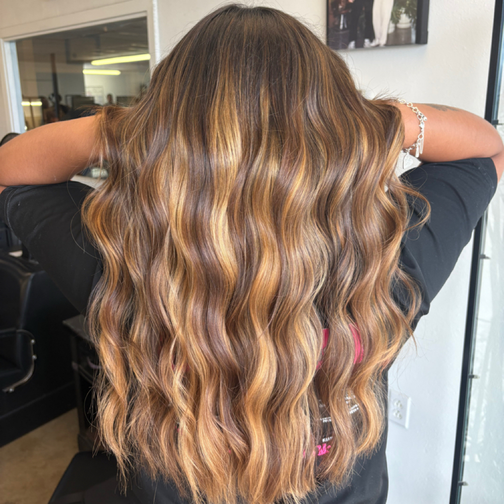 Full Lived-in Kolor at Kolorz By Kyleigh in Temple, TX