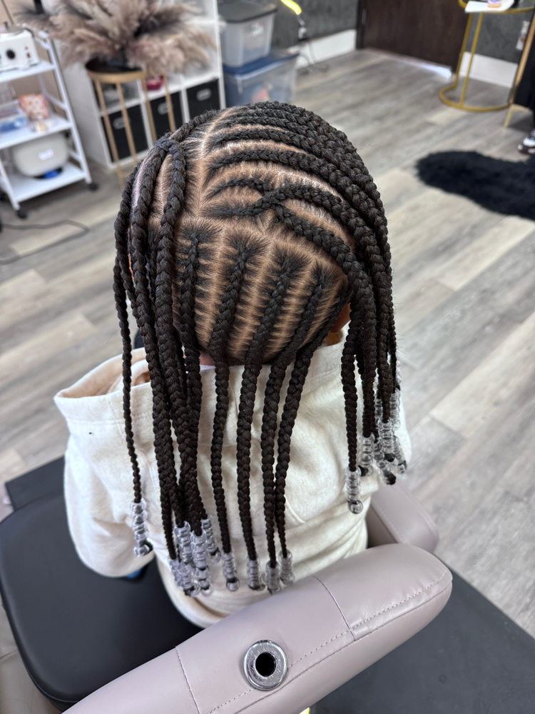 Kids Freestyle(Stylist Choice) at Makemeupshaq LLC in Reynoldsburg, OH