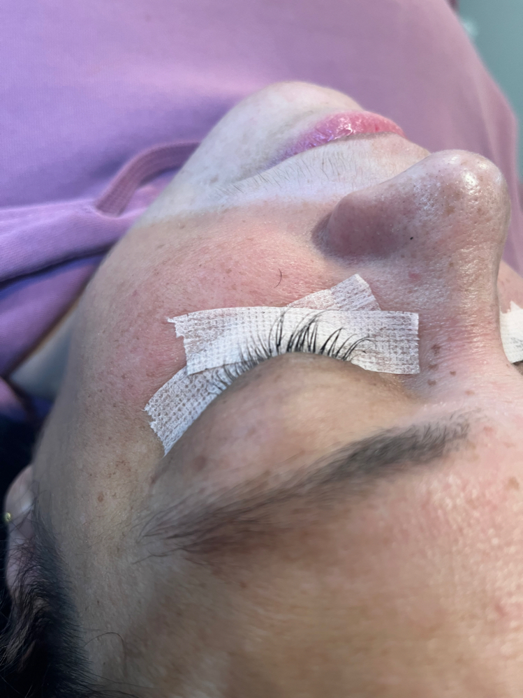 Lash Bath