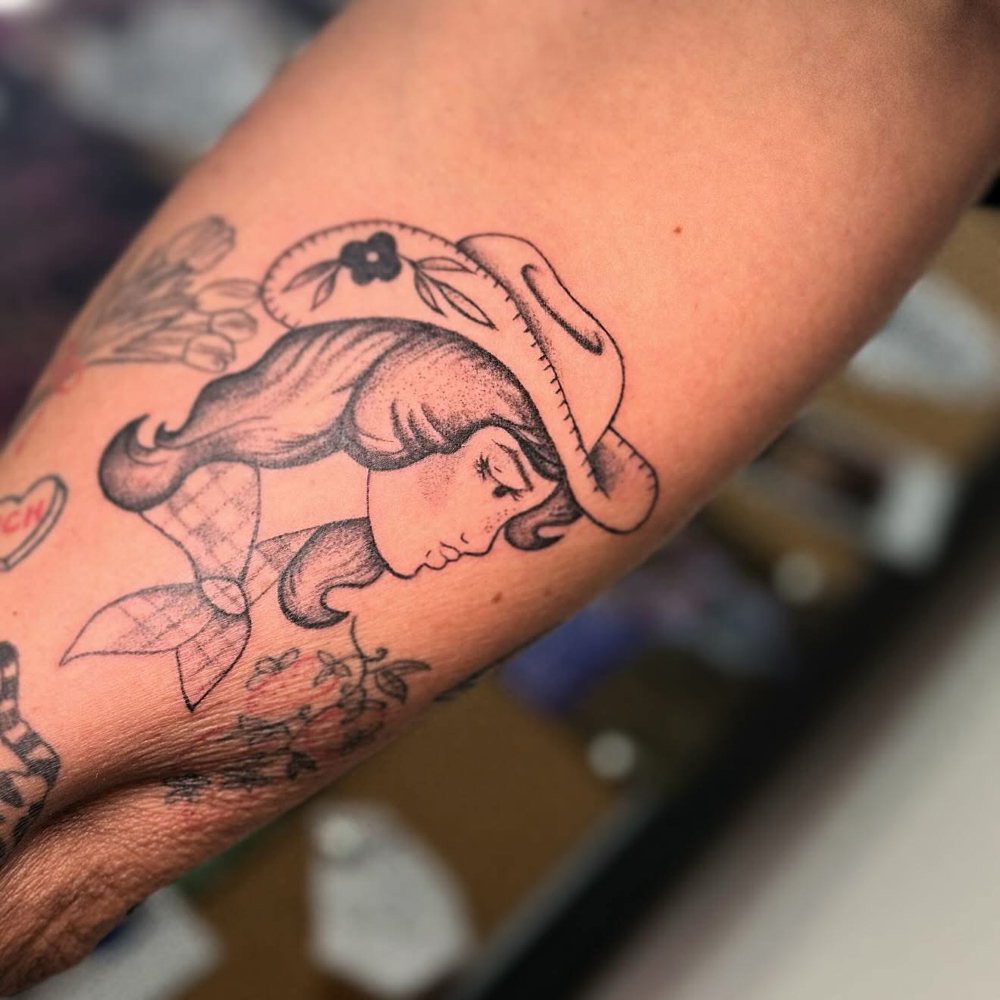 Fine Line Tattoo Medium